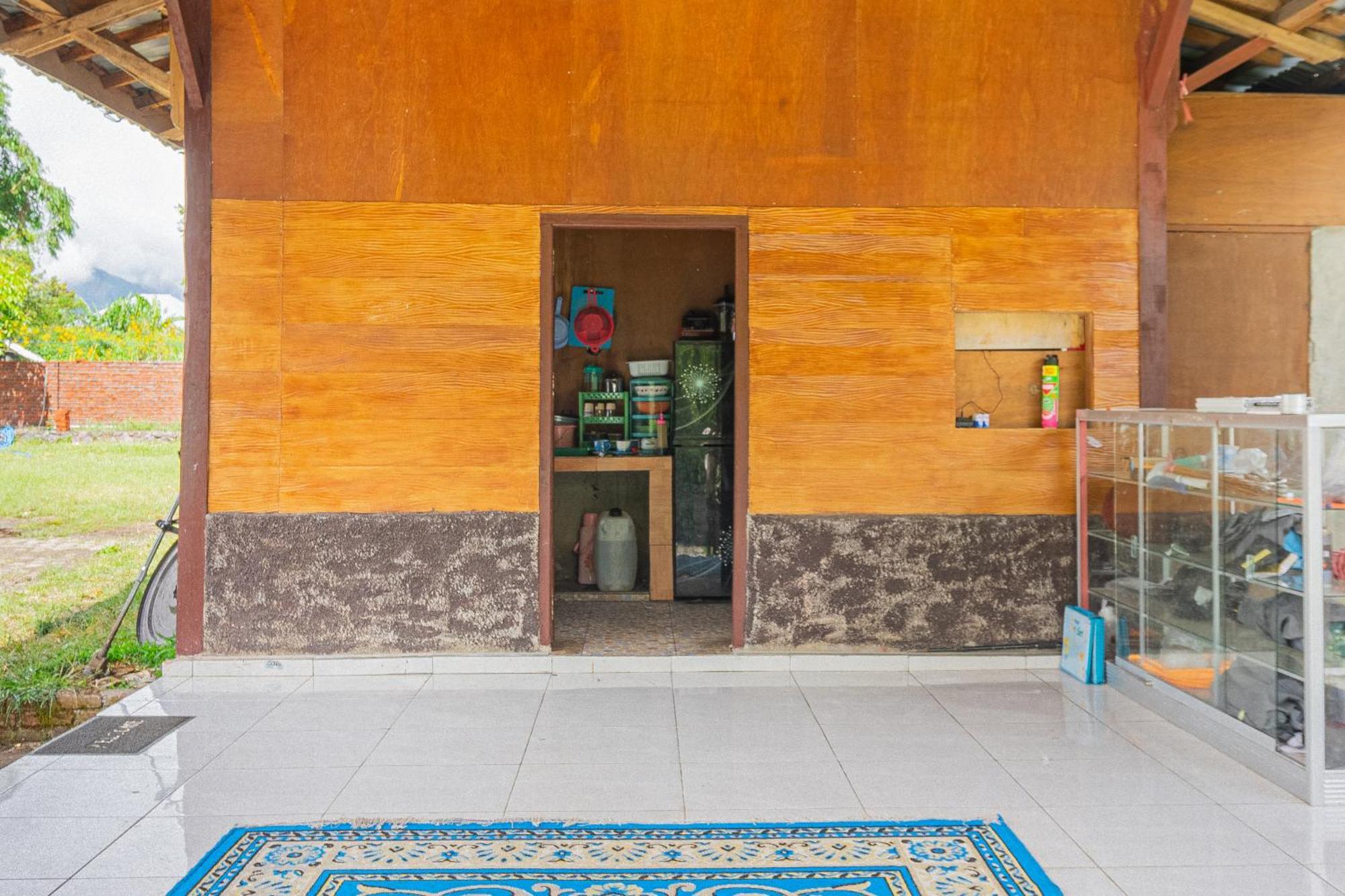 Puncak Rinjani Lodge Sembalunlawang Exteriör bild