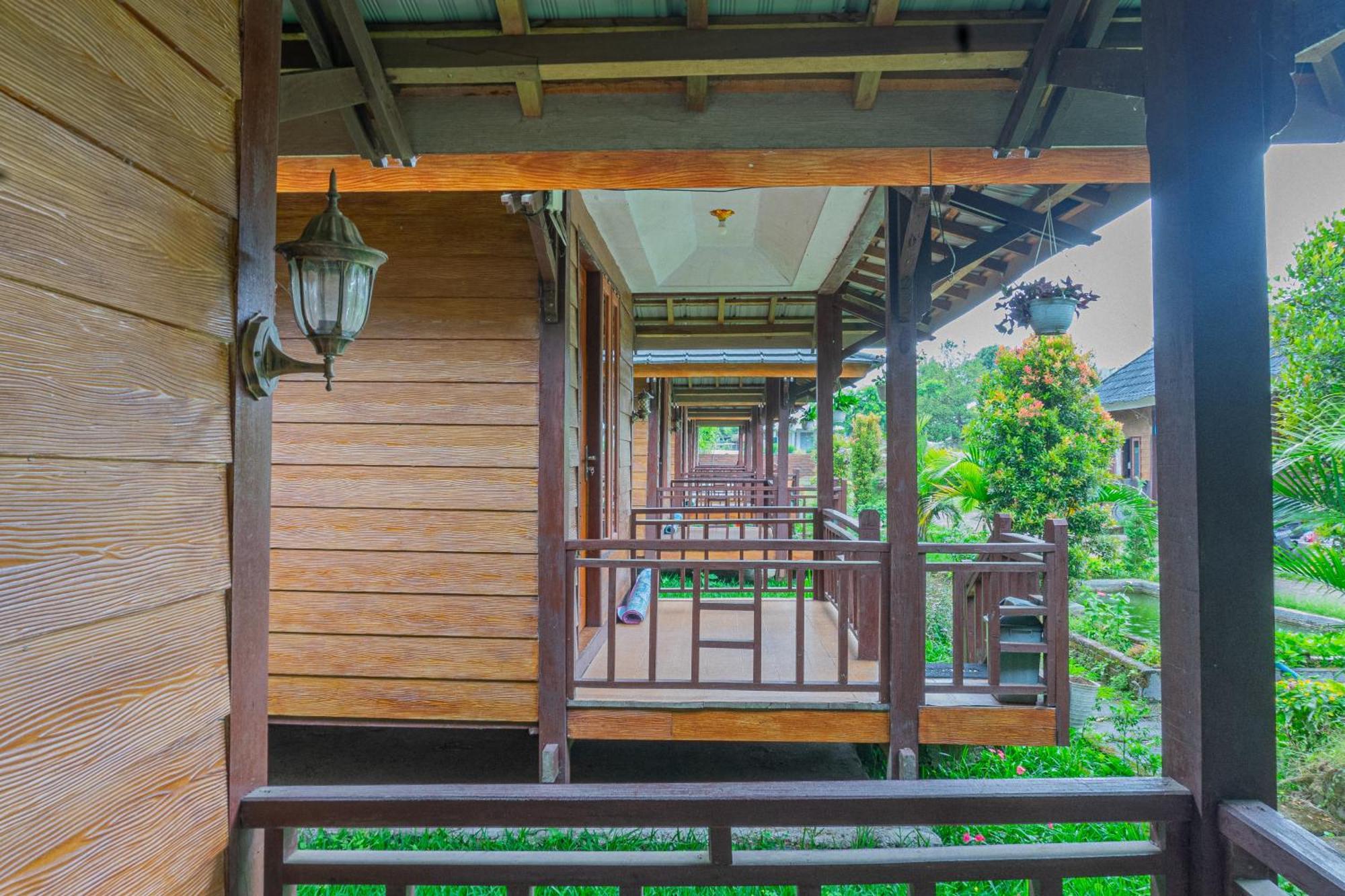 Puncak Rinjani Lodge Sembalunlawang Exteriör bild