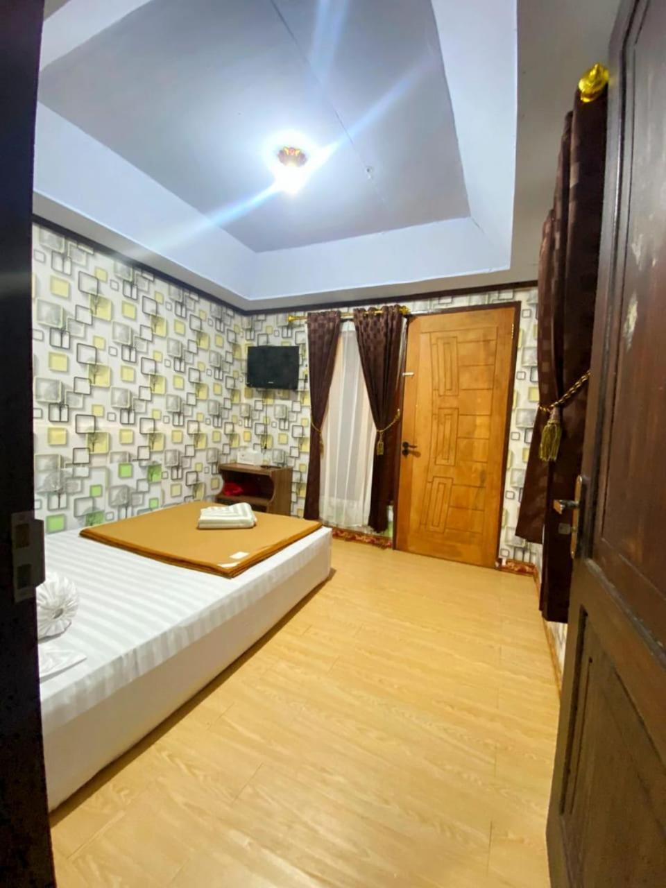 Puncak Rinjani Lodge Sembalunlawang Exteriör bild